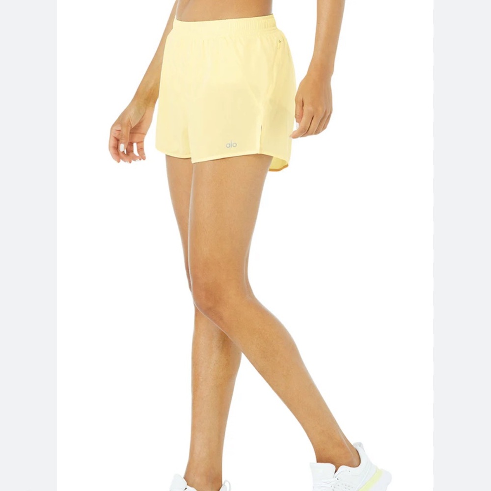 Alo yoga Stride Short